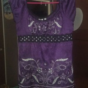 Silky tie in back blouse that fits like medium